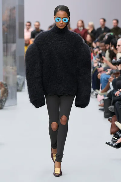 Look 33